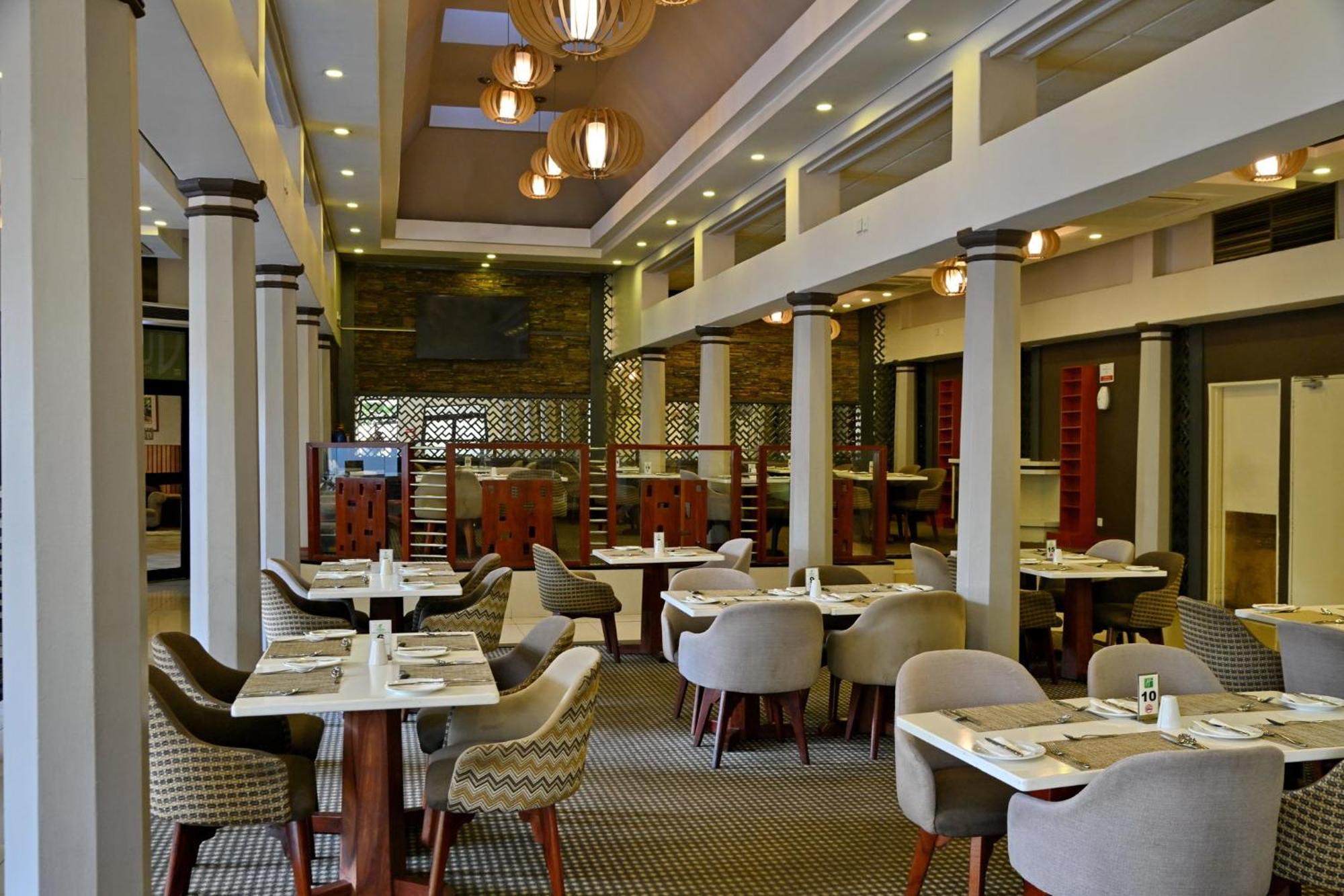 Holiday Inn - Harare By Ihg Exterior photo