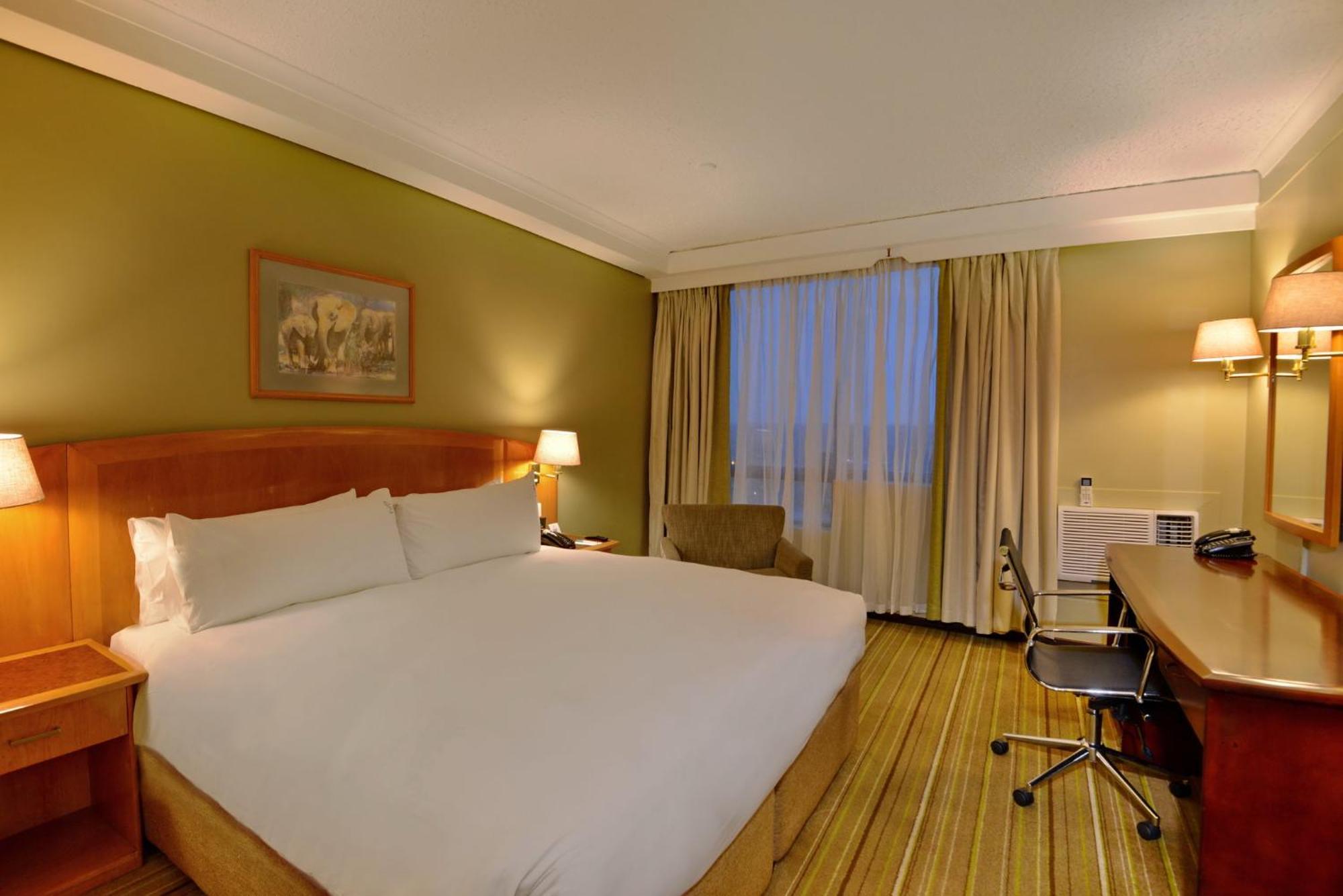 Holiday Inn - Harare By Ihg Exterior photo